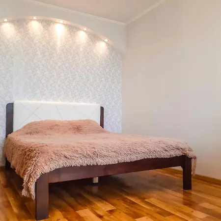 Шота - Квартира З Балконом, Близько До Центру Appartamento Odessa